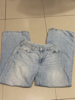 (Category: ) located in . Submitted by haileyskloset (Listing ID 1440163699, Image 1). Description: .
