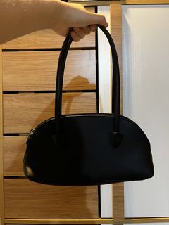 (Category: ) located in . Submitted by shopthevintage (Listing ID 1440143665, Image 1). Description: .