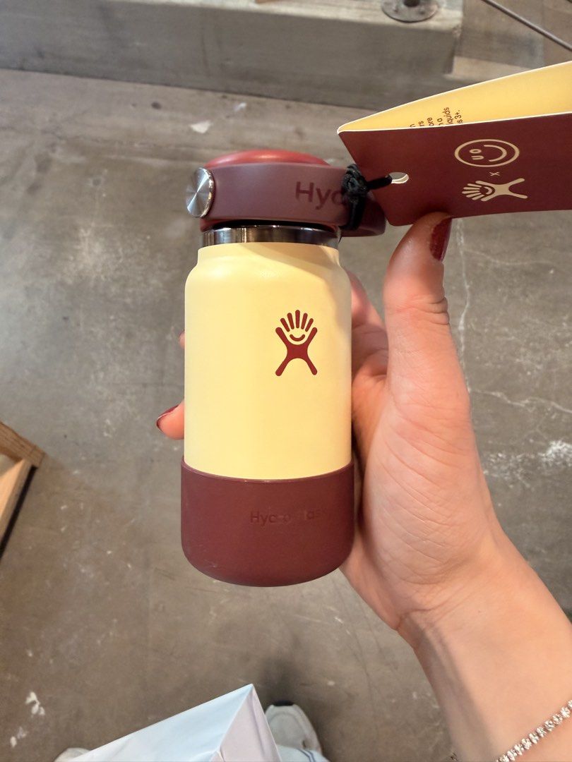 Hydro Flask x UO Micro Lightweight Water Bottle465154679160197122