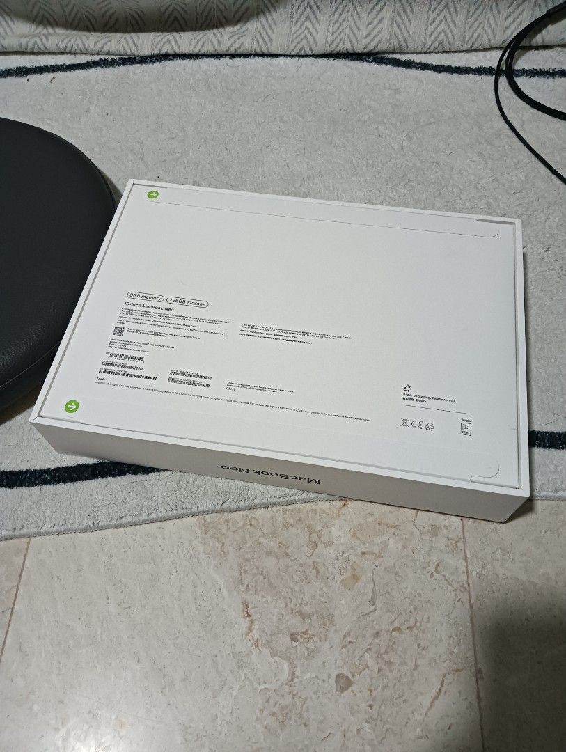 BNIB Indigo 256GB MacBook Neo465097637370286081