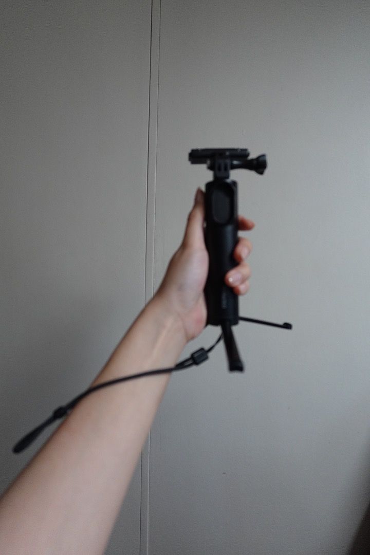 Insta360 GO Ultra Quick Release Mount & Mini Tripod (Category: Cameras) located in Makati City. Submitted by unasabelle (Listing ID 1440043918, Image 2). Description: Selling together for PHP 3,000 Mini 2-in-1 Tripod only: 2,000 (Original price is 2,290) Quick Release Mount only: 900 (Original price is 1,290) Full creator bundle: 23,000 (last price) Secondhand products but barely used, in good condition..