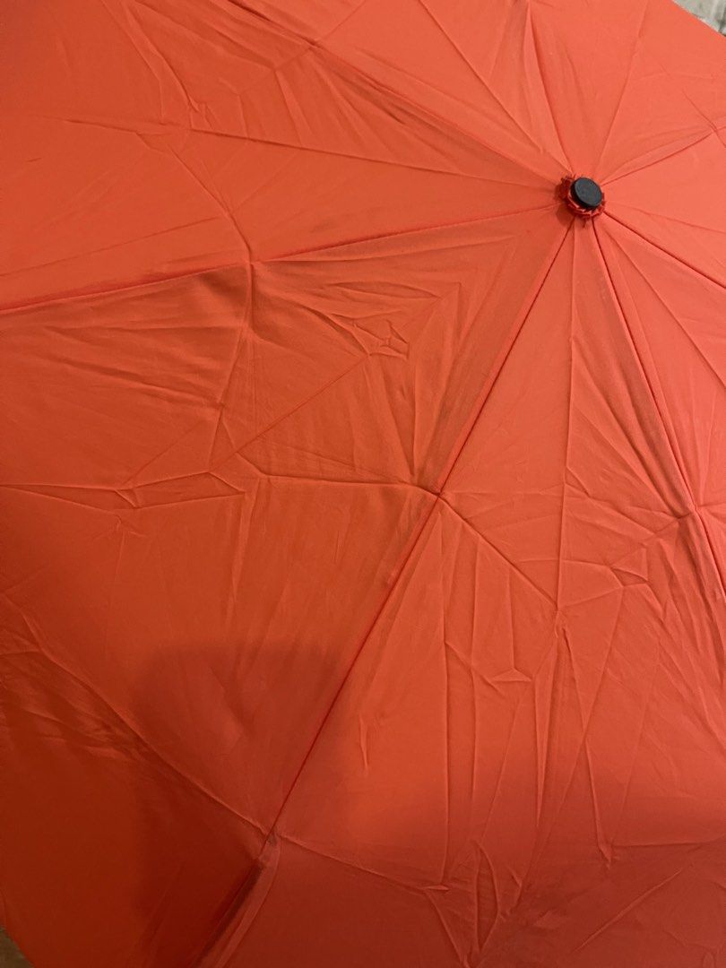 Japan sourced umbrella (Category: Water Bottles & Tumblers) located in San Fernando. Submitted by japansurpluselyu (Listing ID 1440093848, Image 2). Description: .