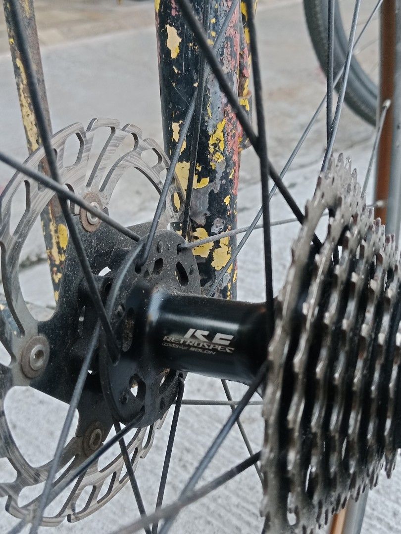 Javaa (Category: Bicycles) located in Manila. Submitted by javaa_ (Listing ID 1440096259, Image 3). Description: retrospect 700c wheel set tru axle with 11speed cogs.