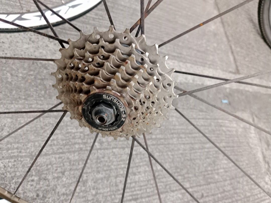 Javaa (Category: Bicycles) located in Manila. Submitted by javaa_ (Listing ID 1440097495, Image 3). Description: mavic cosmic rimset with 8speed cogs front 80% rear 75%.