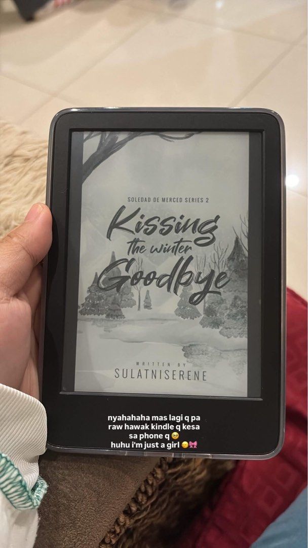 not accepting low ballers! Kindle Basic 2024 11th Gen with Accessories (Category: E-Readers) located in Tarlac. Submitted by kayie__ (Listing ID 1440091851, Image 1). Description: - Kindle Basic 11th Gen (2024 model) - Purchased: August 2023 - Includes: Original charger, cable, box - Accessories: Clear case, detachable flip case, free inserts, Sonny Angel figure, extra screen protector, handmade Kindle pouch - Condition: Screen protector on since