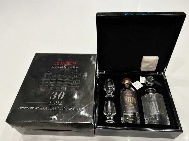 ウイスキー Le Jardin de Joel Robuchon 30 Year Old Le Jardin de Joel Robuchon 30 Year Old 1992 Macallan Whisky Empty