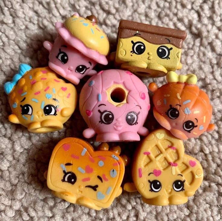 LF shopkins season 9 squishy (Category: Designer & Blind Box Toys) located in Davao. Submitted by sshleepy (Listing ID 1440114200, Image 2). Description: NO to op pleaseee must be legit budjet is 300 for bundle and for 1 is 100 below.