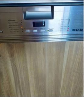 (Category: ) located in . Submitted by Summerbuys (Listing ID 1440158360, Image 1). Description: .