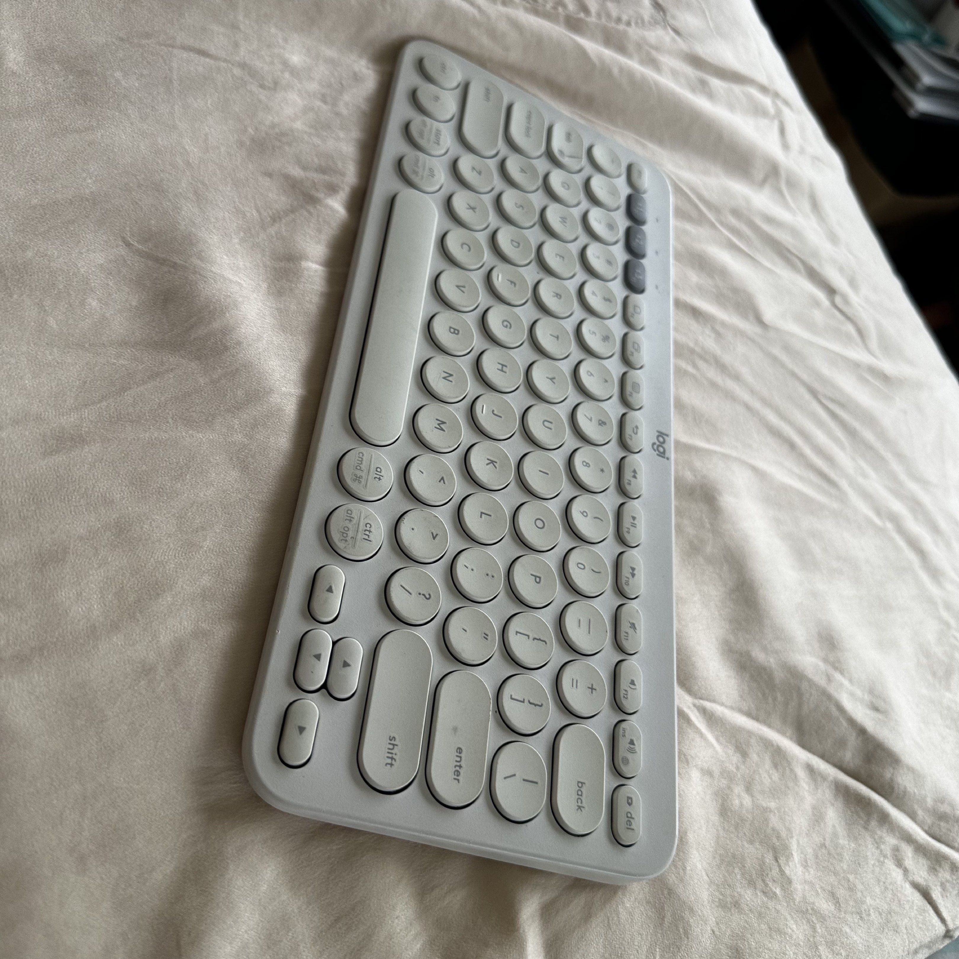 Logitech K380 Multi-Device Bluetooth Keyboard464600812550901760
