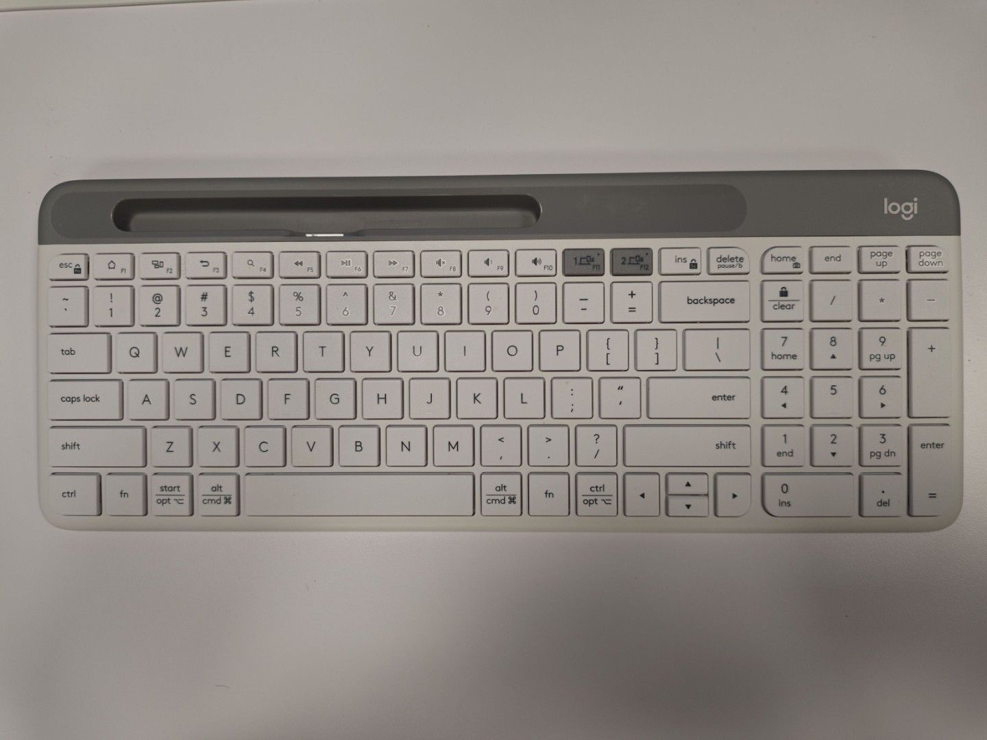 Logitech K380 Multi-Device Bluetooth Keyboard - White470019737177958401