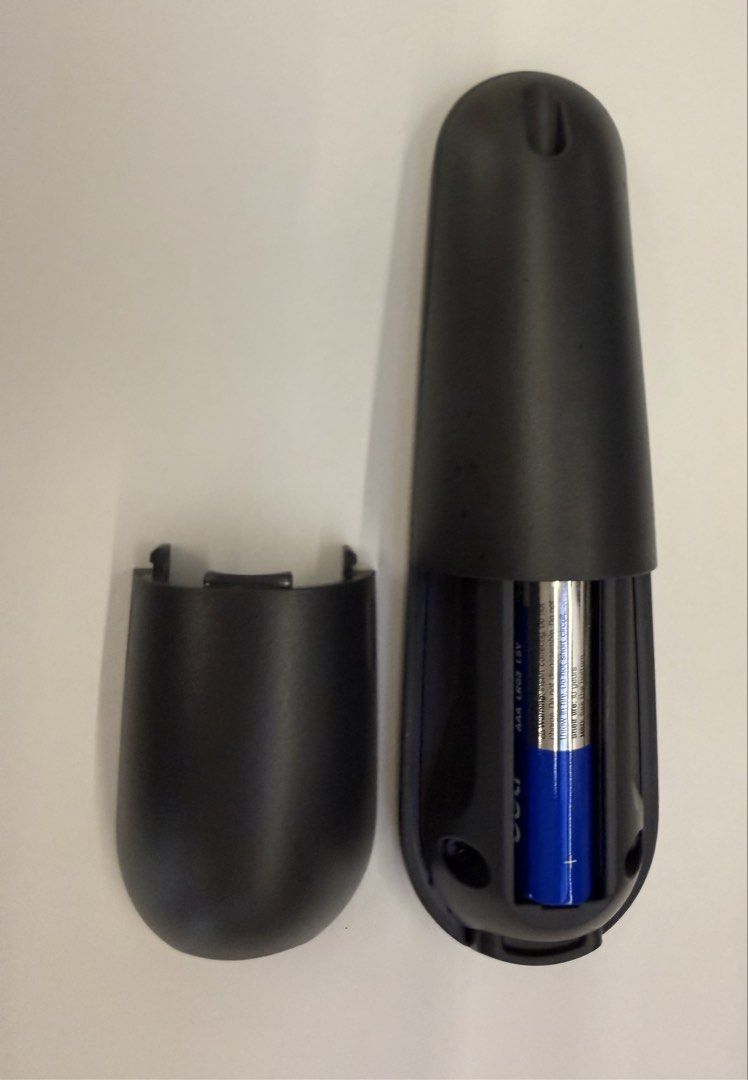 Original Logitech R500s Wireless Presenter Black. Fixed Price.464629659222691843