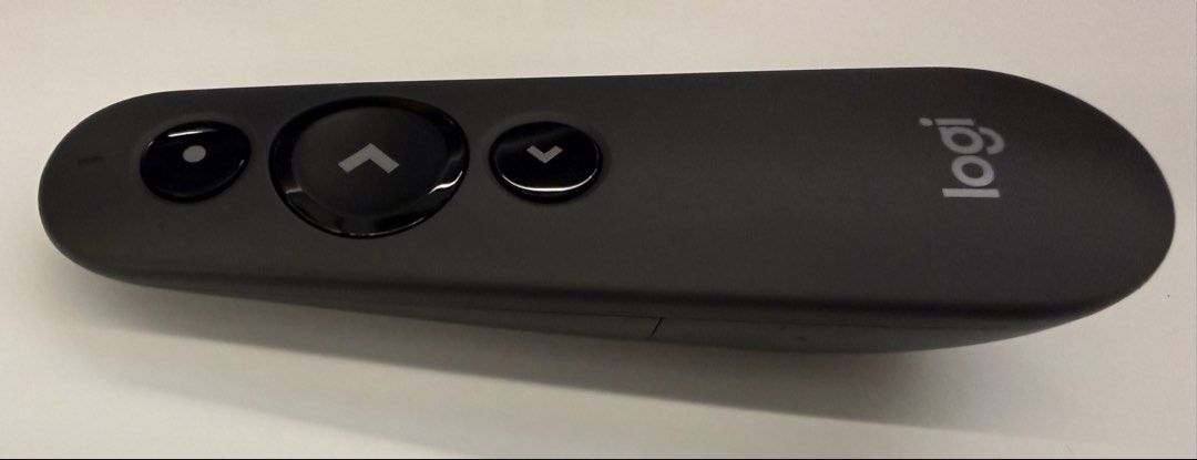 Original Logitech R500s Wireless Presenter Black. Fixed Price.464629659222691844