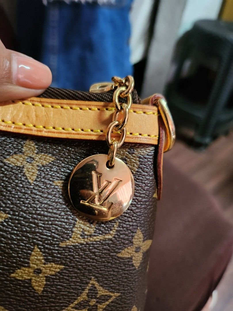 Louis Vuitton Monogram Canvas Palermo GM Bag. (Category: Luxury Bags & Wallets) located in Caloocan City. Submitted by xtrabaggageforsale (Listing ID 1439997930, Image 3). Description: New Arrival!!! In excellent preloved condition from Korea. Design Details: It features iconic monogram-coated canvas with an inverted front pleat, vachetta cowhide leather trim, and a gold-tone chain zipper pull. -See photos and item specifics for details and condi