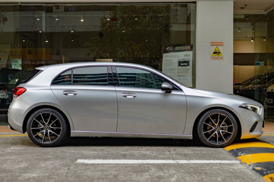 Mercedes-Benz A-Class A200 Progressive Auto (Category: Used Cars) located in Singapore. Submitted by vinsautogroup (Listing ID 1440012509, Image 2). Description: Vehicle Features: 1.3l 4 cylinder inline 16v turbocharged engine, 7g-DCT, producing 160bhp, paddle shifter, cruise control, multi function steering, keyless entry/start Accessories: Apple CarPlay & Android Auto, memory seats, ambient lighting, multi function steering, cruise control, key