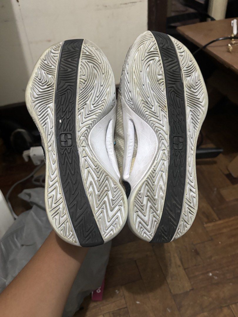 Nike Sabrina 1 EP (Category: Sneakers) located in Manila. Submitted by mjg3005 (Listing ID 1440165024, Image 3). Description: - Sabrina 1 EP - 23.5 CM - Unique white and black patterned upper with translucent overlay - Excellent outsole grip for quick court movements - Comes with original box - Used for indoor volleball lang, never nagamit outdoor Issue: slightly nag yellow yung mesh when I had it cleaned sa mga cleaning shops.