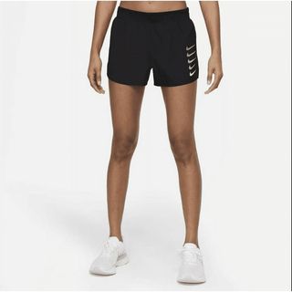 (Category: ) located in . Submitted by OLDWORLD_GARMENTS (Listing ID 1440010794, Image 1). Description: .