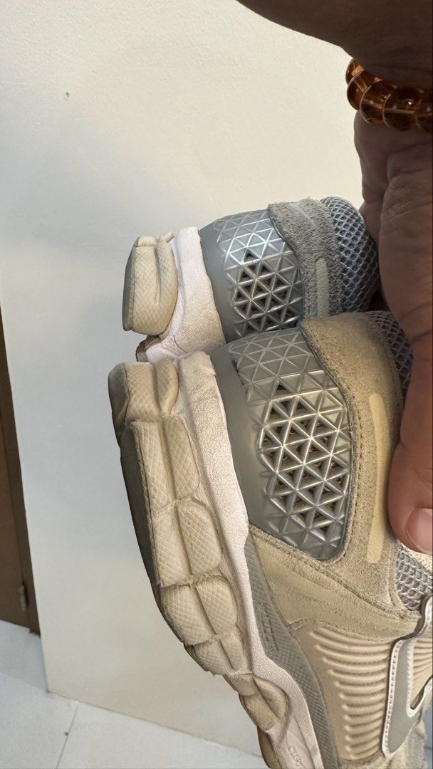 Nike Zoom Vomero 5 Shoes (Category: Sneakers) located in Mandaluyong City. Submitted by geedoo (Listing ID 1440089801, Image 2). Description: - Nike Zoom Vomero 5 running shoes - Colorway: Neutral beige and grey - Upper: Breathable mesh and suede Bought in Nike BGC.