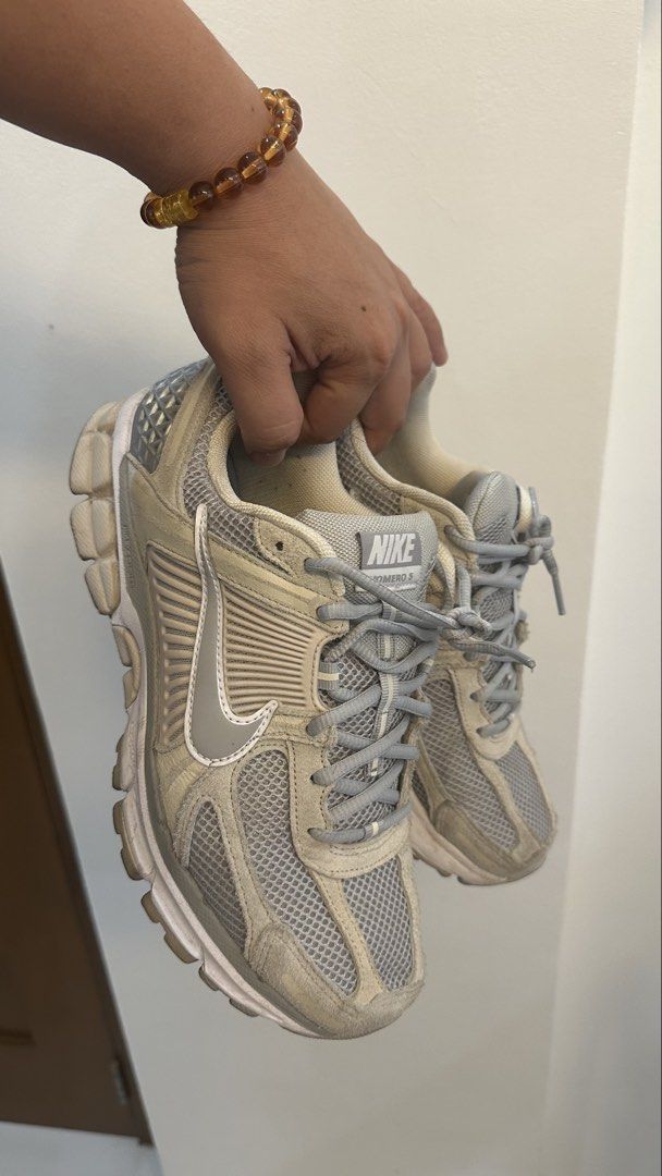 Nike Zoom Vomero 5 Shoes (Category: Sneakers) located in Mandaluyong City. Submitted by geedoo (Listing ID 1440089801, Image 1). Description: - Nike Zoom Vomero 5 running shoes - Colorway: Neutral beige and grey - Upper: Breathable mesh and suede Bought in Nike BGC.