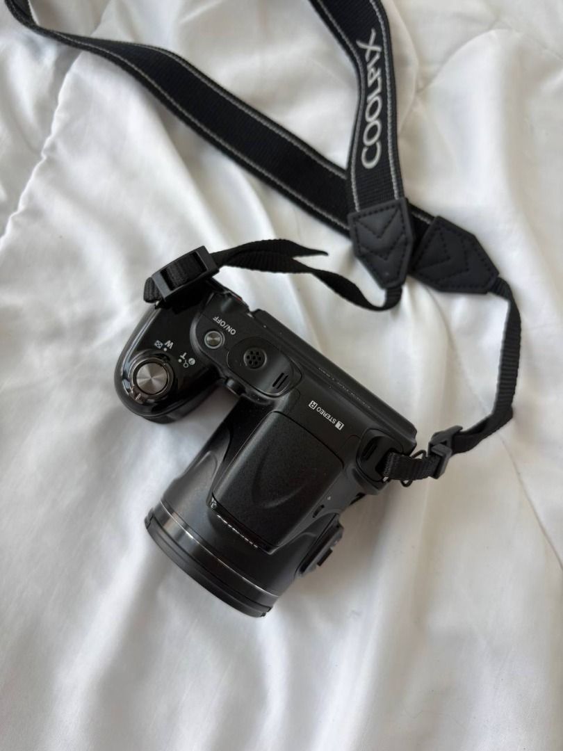 Nikon Coolpix L820 | Digital Camera with Strap and Pouch (Category: Cameras) located in Paranaque City. Submitted by __eej99 (Listing ID 1440040872, Image 3). Description: - Black Nikon Coolpix digital camera - Comes with original neck strap - Includes protective pouch with manual - Lens cap included - Ideal for everyday photography, good for beginners! - Still in good working condition RFS: Upgrading.