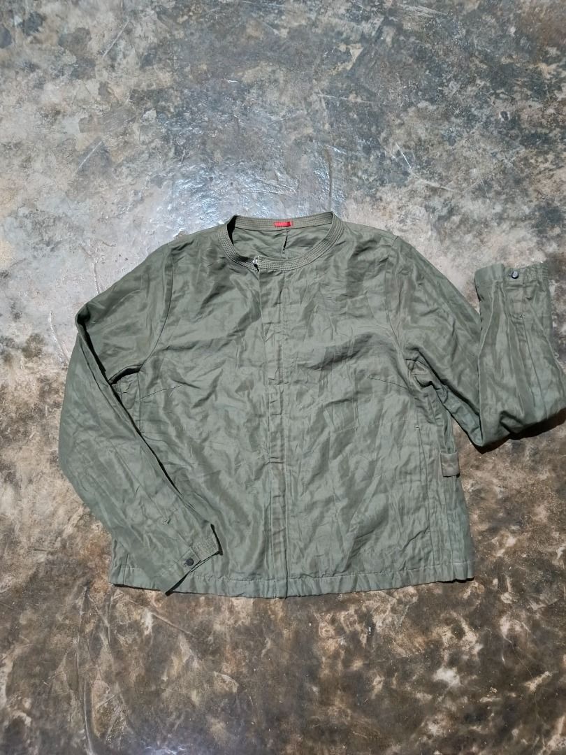 Pallas Palace Linen Blouson (Category: Coats, Jackets and Outerwear) located in Davao. Submitted by plan-b (Listing ID 1440168345, Image 1). Description: Size - Small to medium women's Dimes - 22x22.5 Good condition Unisex style.