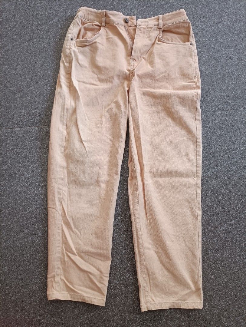 Pants for Women (Category: Other Bottoms) located in Banga. Submitted by princess.declutter (Listing ID 1439993537, Image 1). Description: Light peach color Waist: 36cm slightly stretchable Length: 86cm COD (Cash On Delivery) Supported via Enstack Ph.