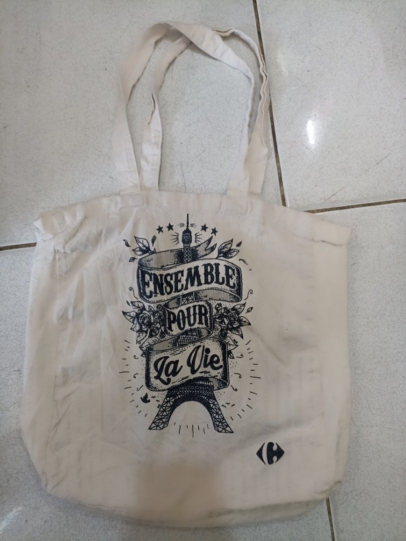 Paris Tote bag, ukay ukay (Category: Tote Bags) located in Angono. Submitted by gmcthriftstore (Listing ID 1440033610, Image 2). Description: ukay ukay need wash as is size: W16 x h15 inches.