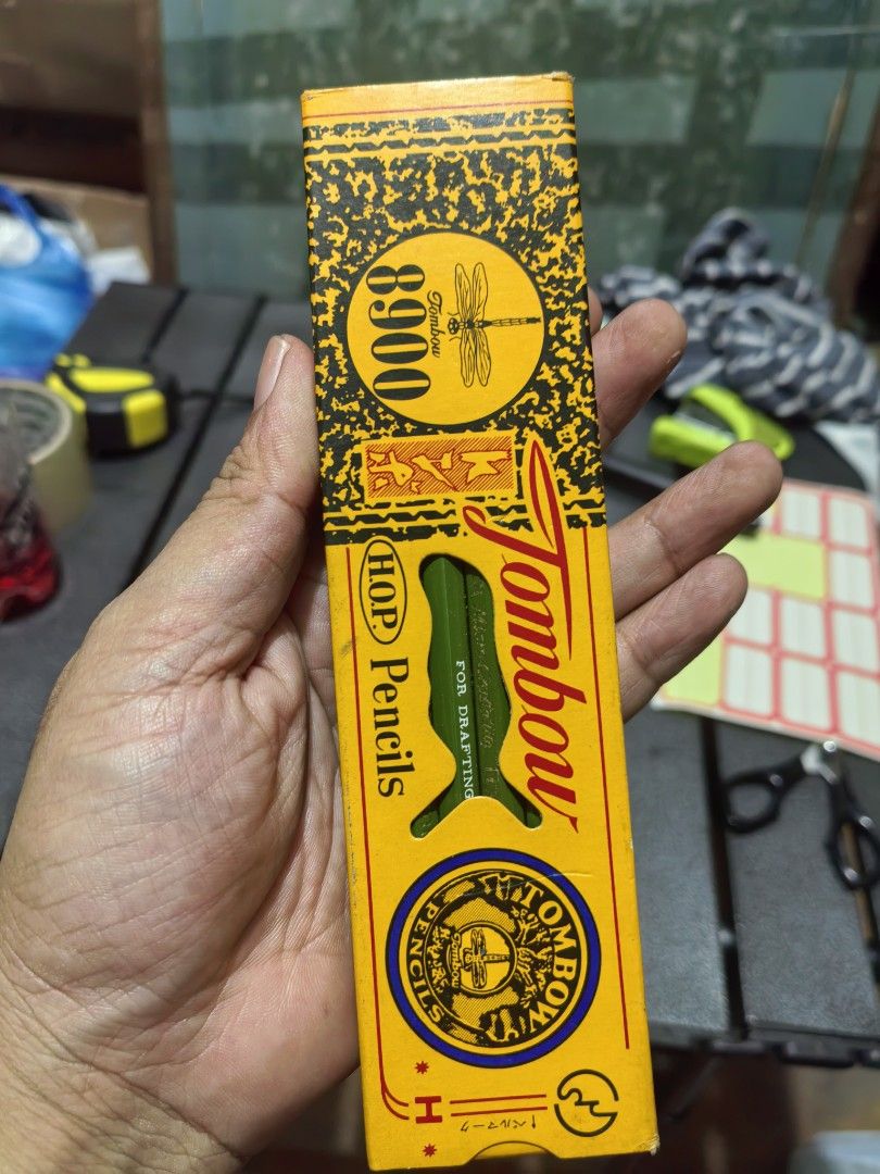 Pencils - Tombow 8900 Graphite Pencils (Category: Stationery & School Supplies) located in Cebu City. Submitted by dudes_villanueva (Listing ID 1440021326, Image 1). Description: Pencils - Tombow 8900 Graphite Pencils - H 12 pcs. In 1 box 📌A classic hight quality drafting pencils. 2 boxes available..