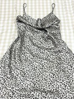 (Category: ) located in . Submitted by hearts4clothes_ (Listing ID 1440154058, Image 1). Description: .