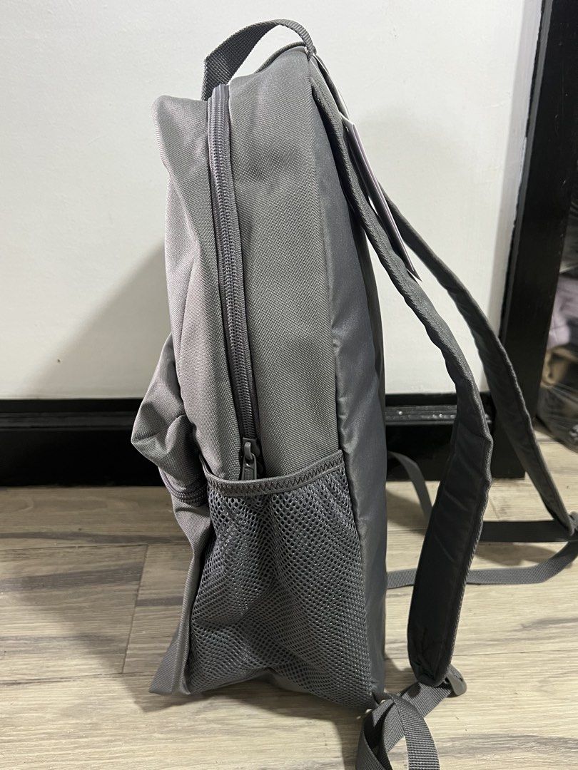 PUMA BACKPACK GRAY (Category: Backpacks) located in Baguio. Submitted by kyrawang22 (Listing ID 1440094070, Image 3). Description: .