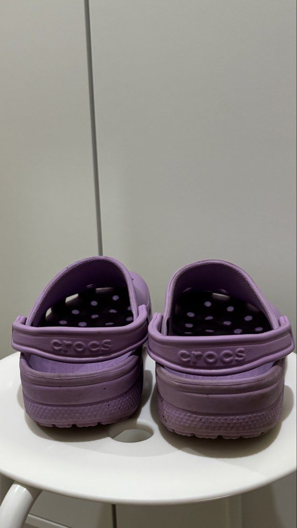 Purple Crocs Classic Clogs (Category: Slippers and slides) located in Marikina City. Submitted by decltqueen (Listing ID 1440165792, Image 2). Description: .
