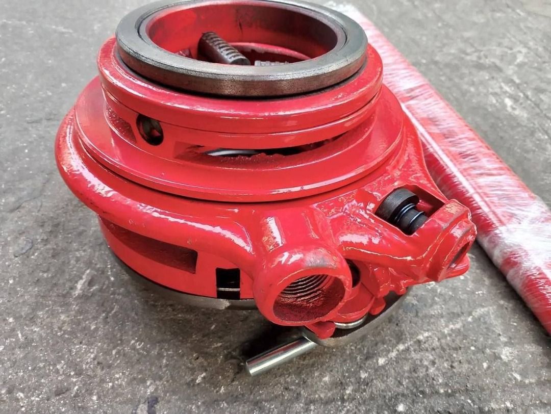 Rachet pipe threader Specs: 2 1/2- 4” (Category: Everything Else Others) located in Manila. Submitted by 09171479278_elsie. (Listing ID 1440000312, Image 3). Description: Rachet Pipe Threader Specs: 2 1/2- 4”.