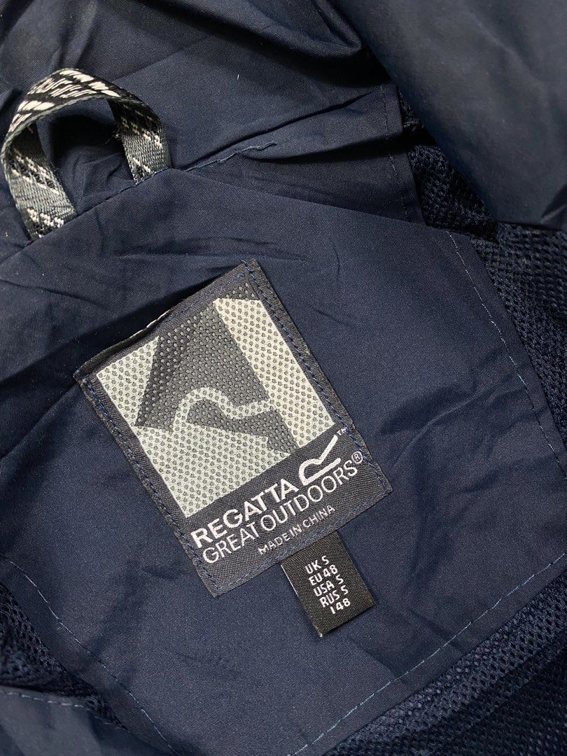 Regatta Great Outdoors Blue Hooded Jacket (Category: Coats, Jackets and Outerwear) located in Cebu City. Submitted by cjakosalem02 (Listing ID 1440168085, Image 3). Description: - Regatta Great Outdoors hooded jacket - Full zip closure - Multiple zippered pockets - Adjustable hood - Perfect for outdoor adventures.