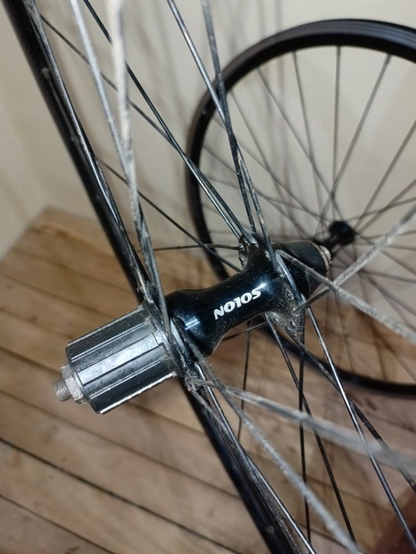 Rim for road bike (Category: Announcements) located in Manila. Submitted by daveee_552 (Listing ID 1440098831, Image 3). Description: all goods payung rim 80% breakline 1wall lang sya end kung para sa meet up naman pwedi ring pag usapan para hindi mahirapan kung San mag kikita rush sale kelang lang nang budget.