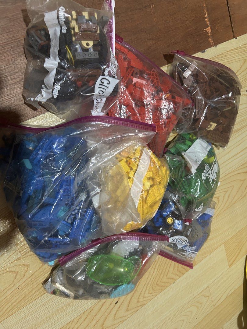 RUSH Authentic Lego Bricks Get All (Category: Lego & Building Sets) located in Taguig. Submitted by iamfab15 (Listing ID 1440104114, Image 3). Description: Get all for only 3500 Or 650 Each color you preferred Pm for further details .