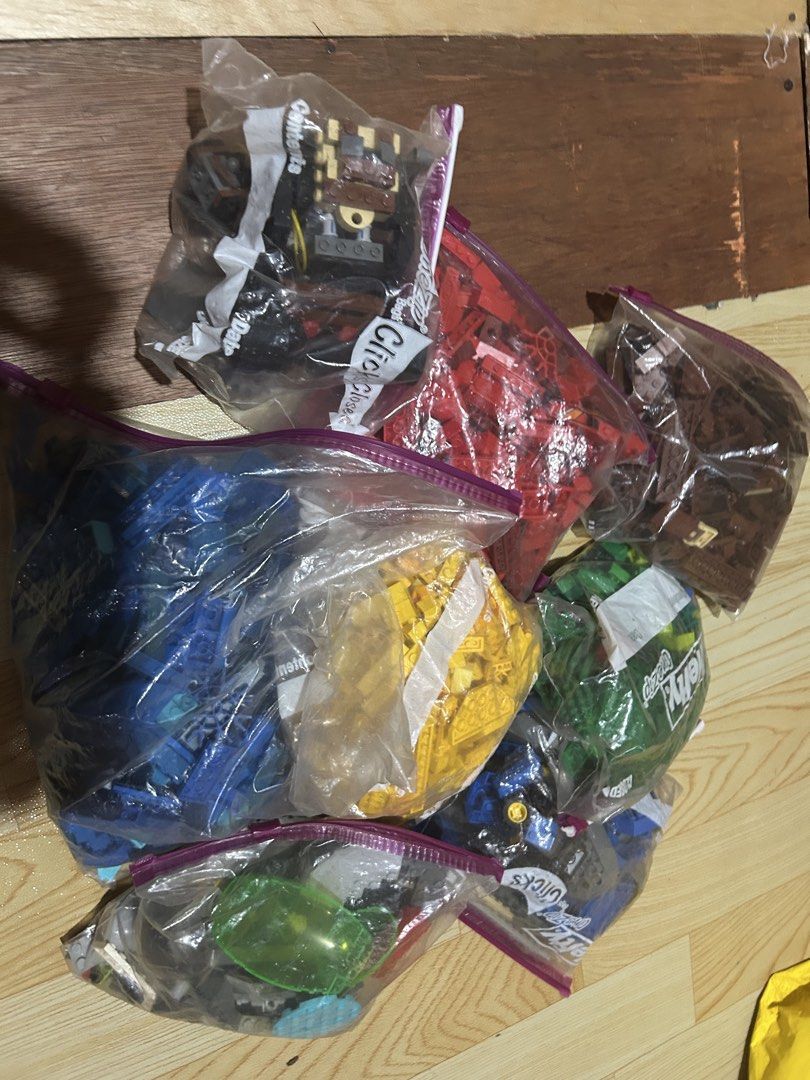 RUSH Authentic Lego Bricks Get All (Category: Lego & Building Sets) located in Taguig. Submitted by iamfab15 (Listing ID 1440104114, Image 2). Description: Get all for only 3500 Or 650 Each color you preferred Pm for further details .