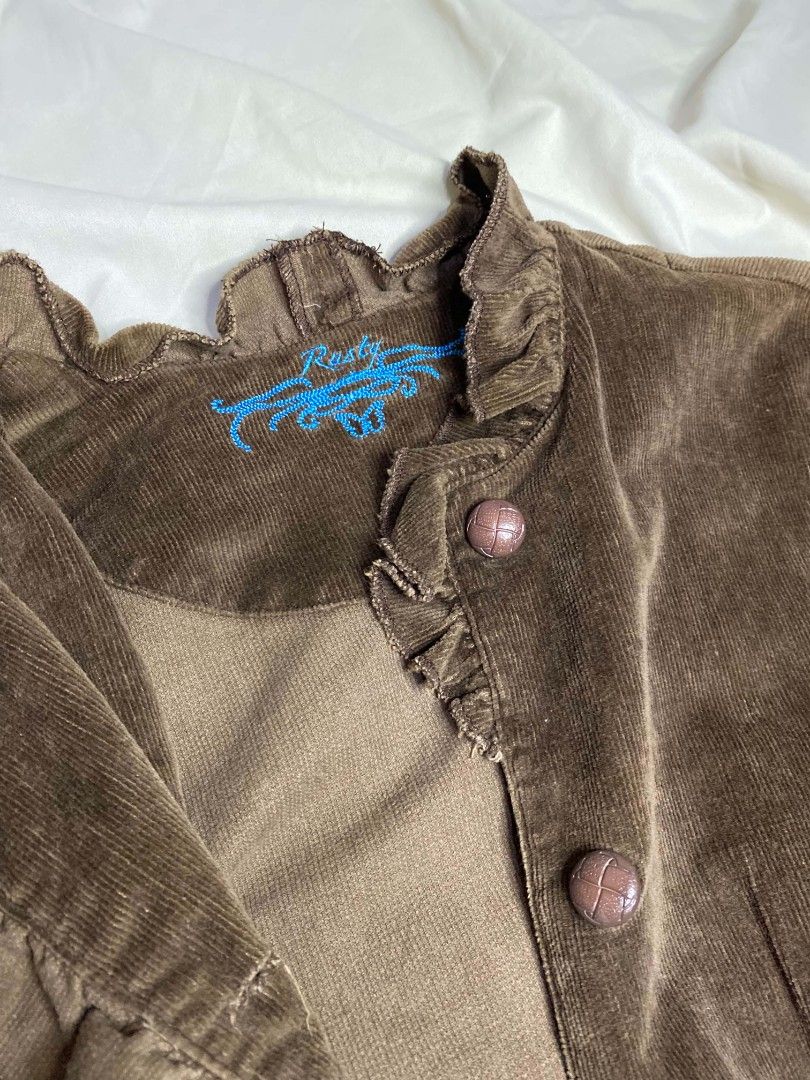 Rusty Corduroy fitted Jacket (Category: Coats, Jackets and Outerwear) located in Cebu City. Submitted by _0rue (Listing ID 1440041572, Image 2). Description: .