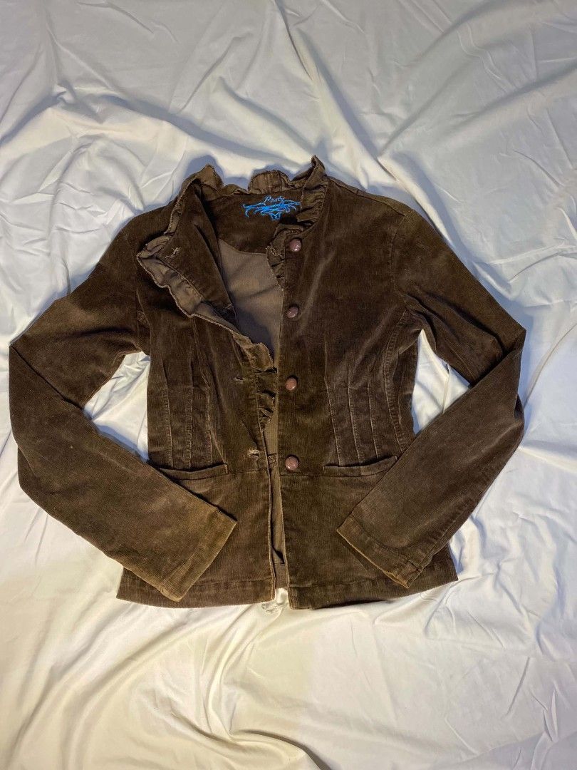 Rusty Corduroy fitted Jacket (Category: Coats, Jackets and Outerwear) located in Cebu City. Submitted by _0rue (Listing ID 1440041572, Image 3). Description: .