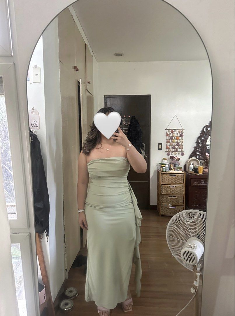 Sage Green Strapless Ruched Maxi Dress (Category: Dresses) located in Cainta. Submitted by abivc (Listing ID 1440081880, Image 2). Description: Sage green strapless maxi dress - Ideal for formal events, parties, or as a bridesmaid dress - Used only once for a wedding Stretchy comfy fabric.