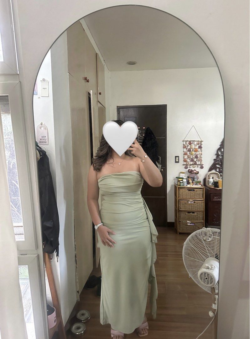 Sage Green Strapless Ruched Maxi Dress (Category: Dresses) located in Cainta. Submitted by abivc (Listing ID 1440081880, Image 1). Description: Sage green strapless maxi dress - Ideal for formal events, parties, or as a bridesmaid dress - Used only once for a wedding Stretchy comfy fabric.