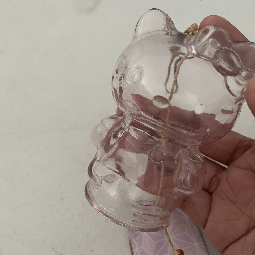 Sanrio Hello Kitty Wind Chime (Category: Everything Else Others) located in Butuan. Submitted by paperlueur (Listing ID 1440041327, Image 3). Description: As is, wala na po yung parang papel or plastic sa bottom part, nilagyan ko nalang as replacement Cute in actual .