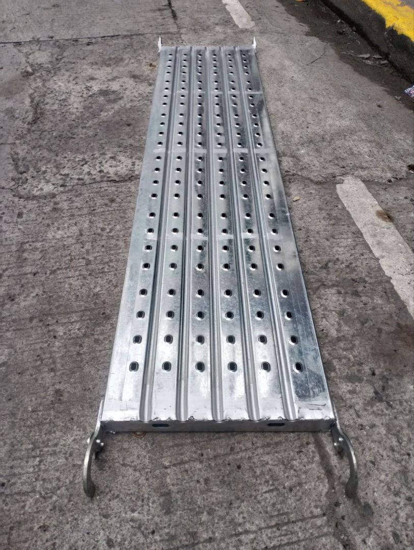 Scaffolding Platform Catwalk Specs: 40cm x 1.8m (Category: Everything Else Others) located in Manila. Submitted by joeyroque09 (Listing ID 1440047724, Image 3). Description: Scaffolding Platform Catwalk Specs: 40cm x 1.8m Price: 1100.