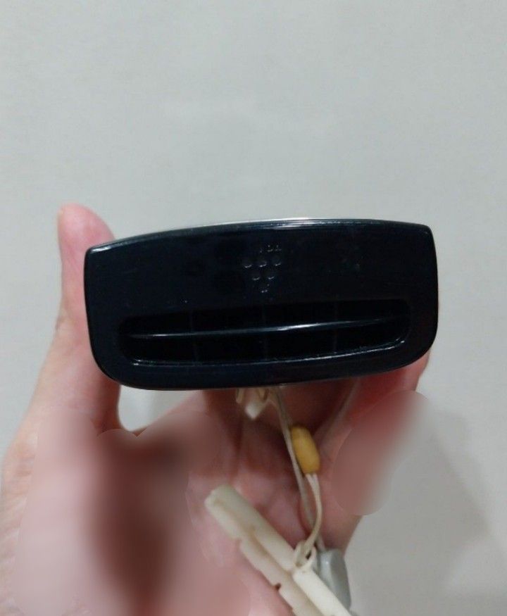SHARP Plasmacluster IG-CM1 Portable Air Purifier (Category: Air Purifiers & Dehumidifiers) located in Makati City. Submitted by fair_ls (Listing ID 1440018969, Image 3). Description: Sharp Portable Ion Pharmacluster (Pre-loved) Brand: Sharp Model: Portable Ion Pharmacluster Condition: Pre-loved, Lightly used with scratches on surface. *Last used in 2015. Inclusions: None. Box is no longer available. *Will use bubble wrap when shipping. Selling to