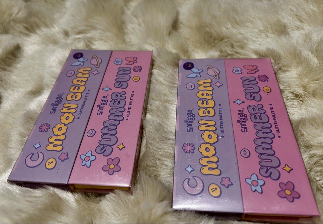 Smiggle Moon Beam & Summer Sun Glitter Palette Set (Category: Babies & Kids Fashion) located in Pasig City. Submitted by royalregistry (Listing ID 1440128843, Image 2). Description: - Smiggle Glitter Palette set - Includes Moon Beam and Summer Sun palettes - Designed for glittery fun - Ideal for kids' creative makeup play - 500 each item.