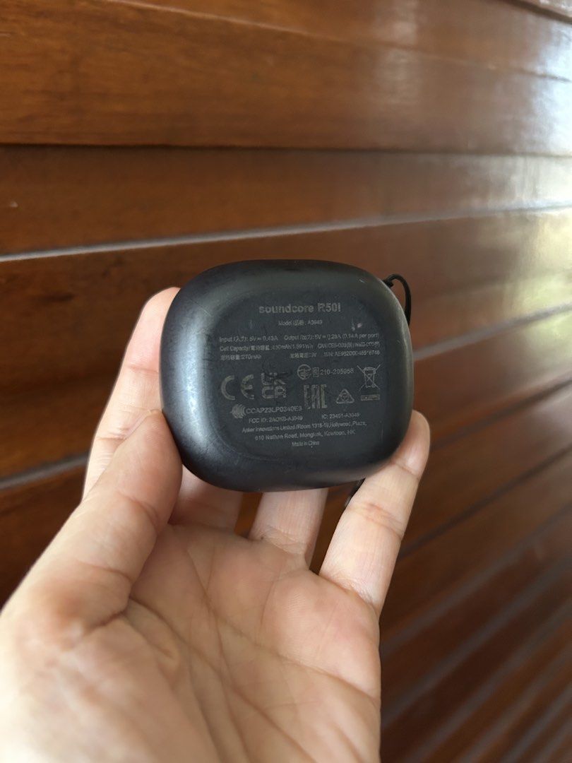 Soundcore R50i True Wireless Earbuds (Category: Earphones) located in Quezon City. Submitted by onthehanger_ph (Listing ID 1434089210, Image 3). Description: Soundcore R50i earbuds: Big bass, IPX5 water resistance, and superior call quality. Includes charging case, wrist strap Rfs - not using it much.