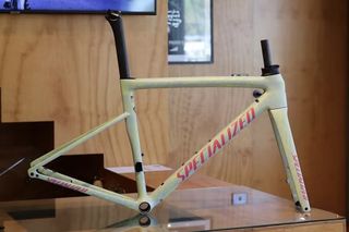 (Category: ) located in . Submitted by paragon.cycles (Listing ID 1440128465, Image 1). Description: .