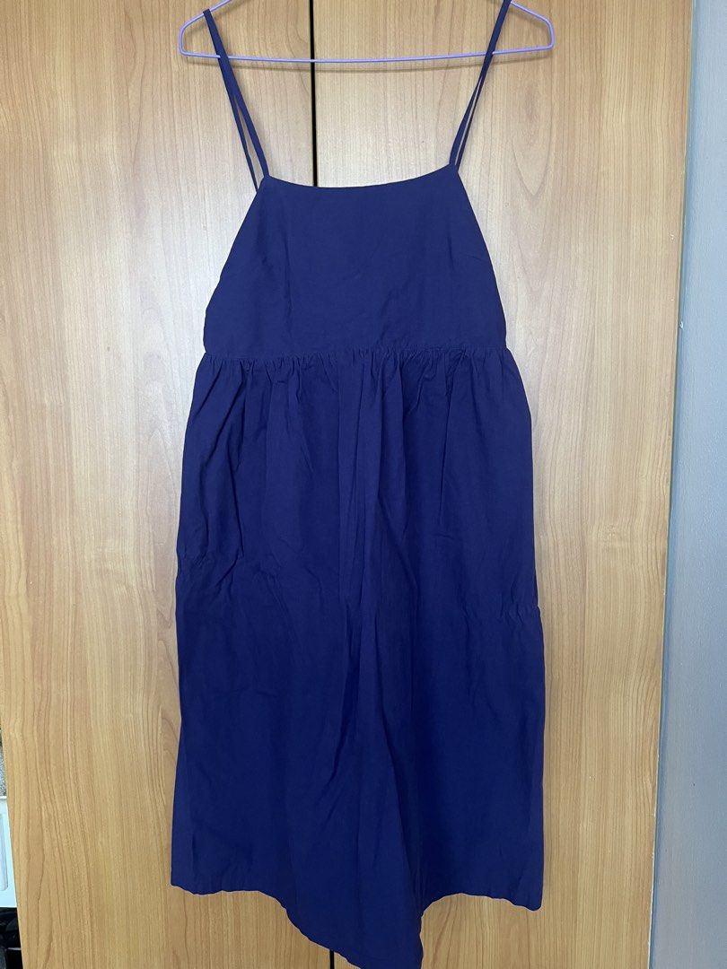 Straightforward Boundless Basics Purple Midi Dress Size M (Category: Dresses) located in Manila. Submitted by movingoutcloset (Listing ID 1440035279, Image 2). Description: -purple midi dress from Straightforward's Boundless Basics collection. - adjustable spaghetti straps. - square neckline. - gathered waist that flows into a full skirt. - elastic detailing on the back for flexible fit. - for casual outings or as a layering piece..