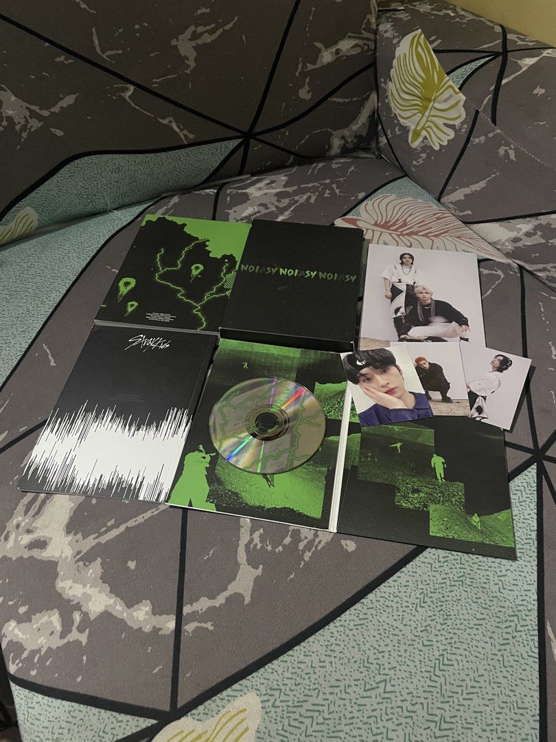 StrayKids NOEASY Album (Category: CDs & DVDs) located in Floridablanca. Submitted by rieneneir (Listing ID 1440125706, Image 1). Description: Official album, no photocards included. CD and inclusions shown in the pictures only. Still in good condition. Delivery only/no meet-ups. Will ship via J&T Express..