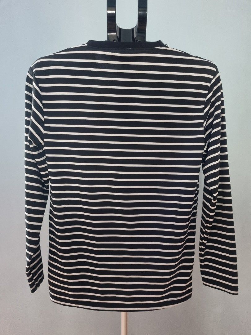 Striped Long Sleeve Shirt (Category: Longsleeves) located in Las Pinas. Submitted by homedispatch (Listing ID 1439994774, Image 3). Description: Product No. 135 Product: BnW stripes Condition: Lightly used Price: ₽200 Size: Large (fits medium) Dimensions (approx. when laid flat): • Length: 26.5" • Shoulders: 16.5" • Underarm: 8.5" • Arm length: 22.5" • Width: 18.5" RfS: Decluttering *Model photos are digitally generated for styling/fit reference 
