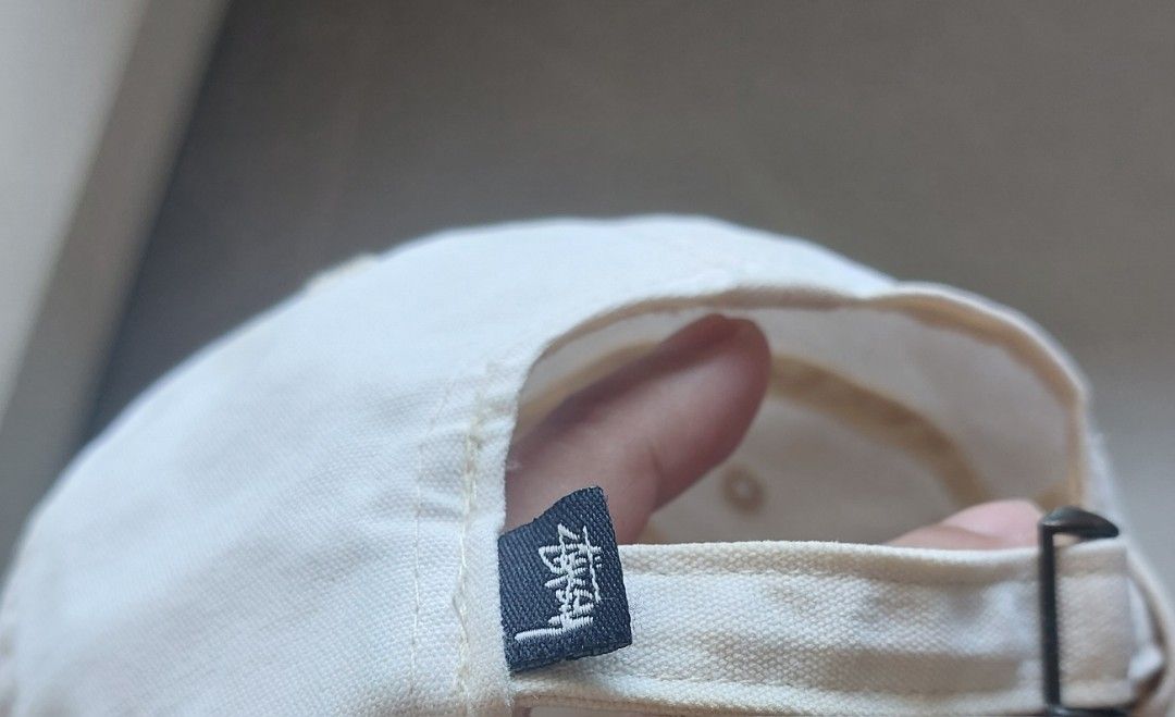 Stussy Dadhat (Category: Caps & Hats) located in Quezon City. Submitted by khield (Listing ID 1440055671, Image 2). Description: .