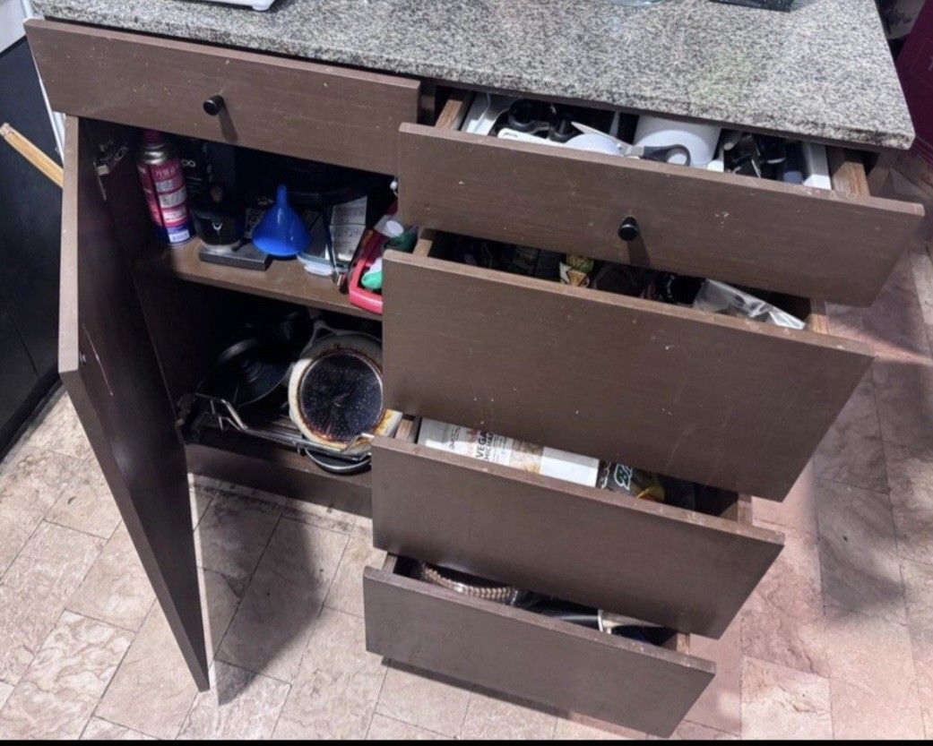 Tables, Chairs, Tools, Equipment, Refrigerator, Exhaust (Category: Refrigerators and Freezers) located in Manila. Submitted by yuichi0418 (Listing ID 1440073207, Image 2). Description: - White top freezer refrigerator - Multiple shelves and drawers for organized storage - Spacious interior with clear compartments - Dedicated crisper drawer for fruits and vegetables - Sleek and modern exterior design - Perfect for keeping food fresh and organized.
